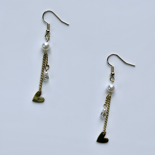 Heart Charm Pearl Dangle Earrings – Handmade Romantic Jewelry